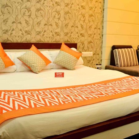 Oyo 742 Hotel Kings Park Indore Exterior foto